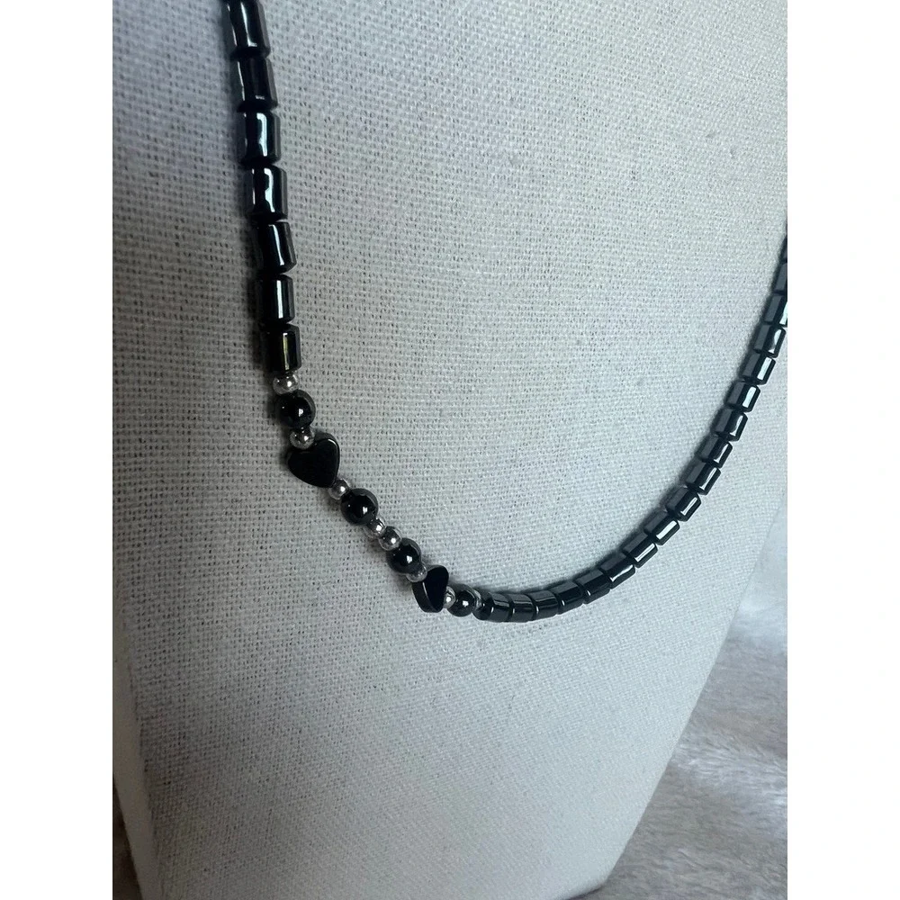 Hematite Bead Necklace Y2K Goth 20" Black Heart Silver Tone Minimalist Necklace - Picture 4 of 13